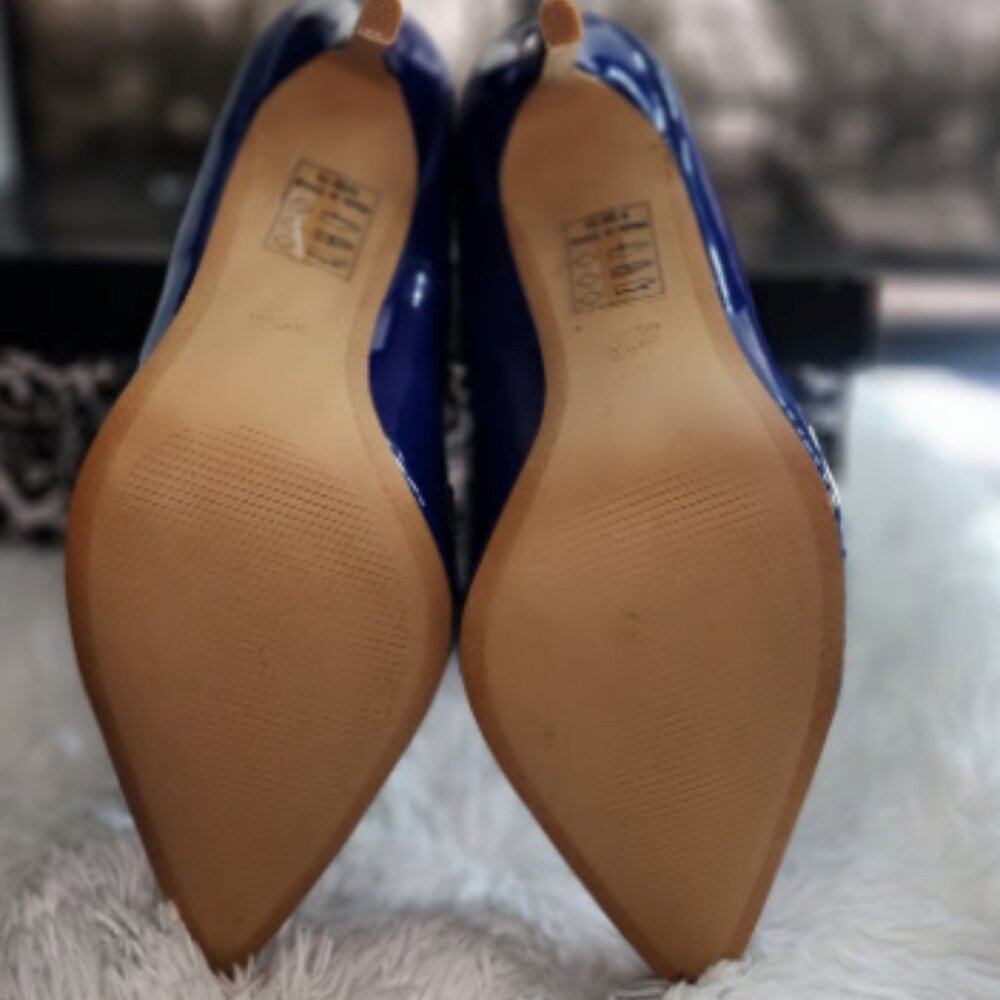 Heels - Picture 4 of 4